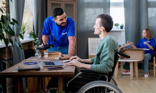 assist-access-maintain-employ-img01
